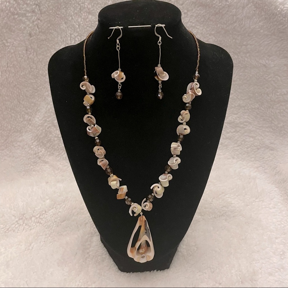 Hand made necklace with earrings earthy colors
